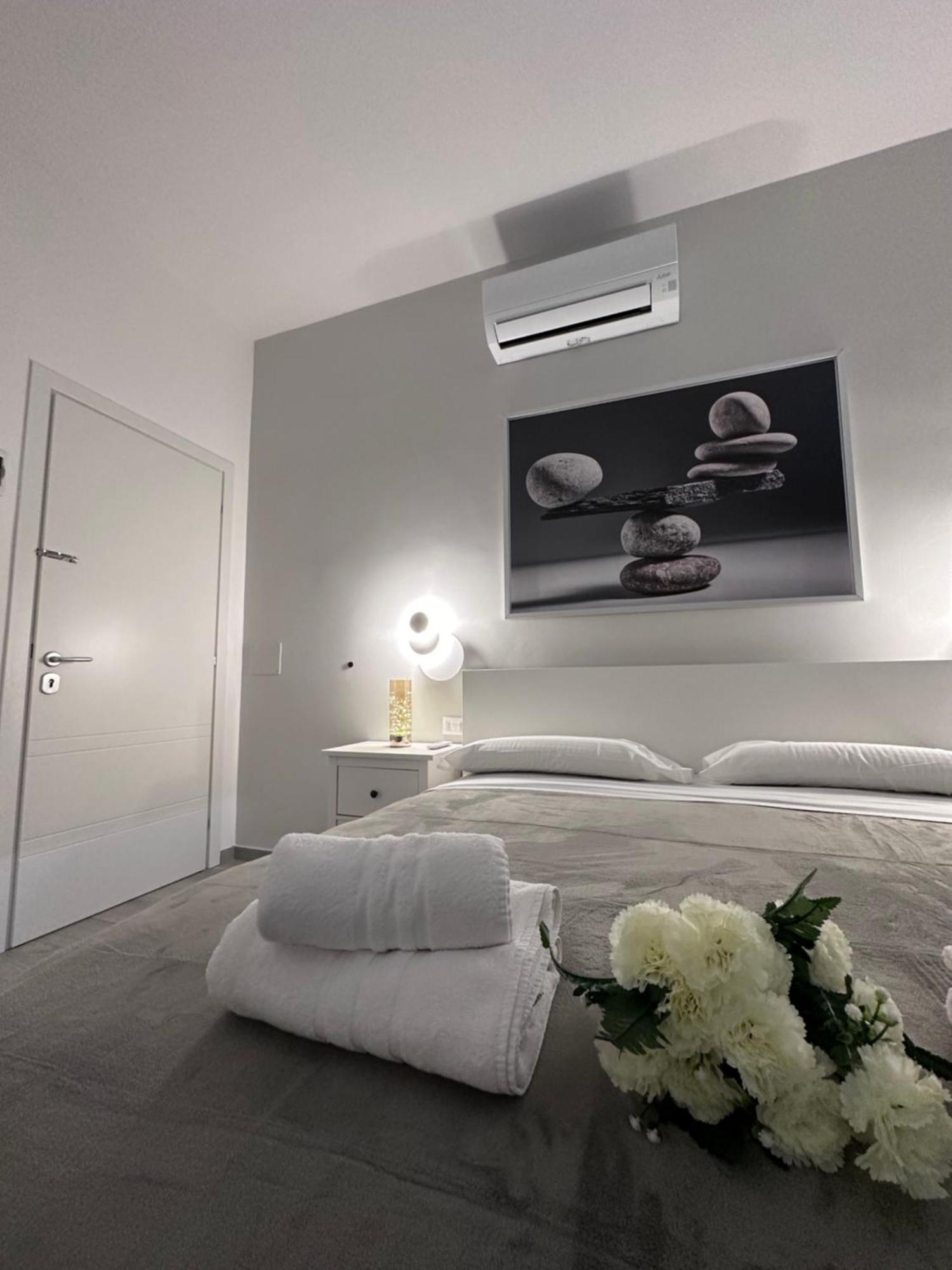 Roma Centro Softrooms Guest House Affittacamere Dış mekan fotoğraf