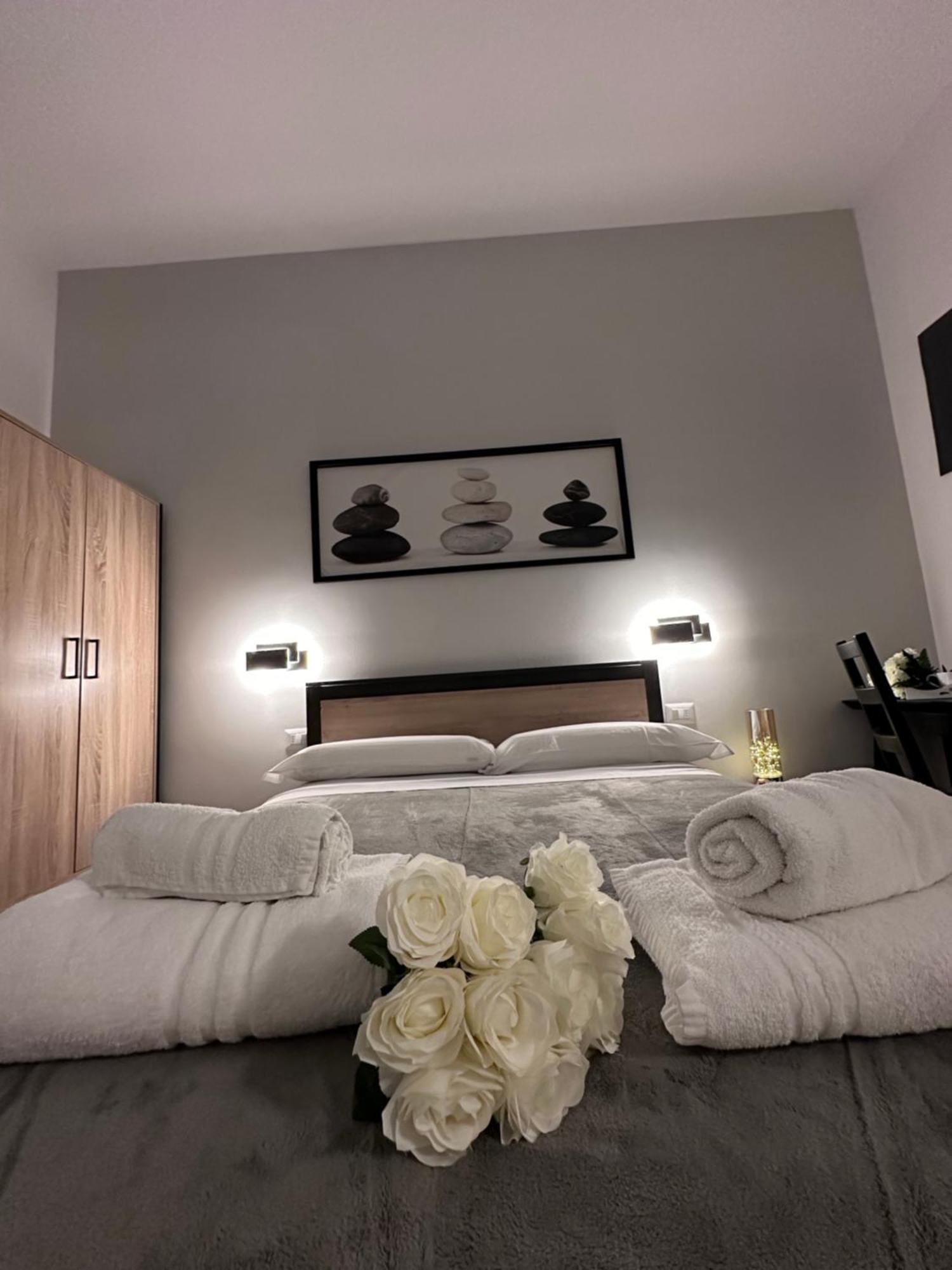 Roma Centro Softrooms Guest House Affittacamere Dış mekan fotoğraf