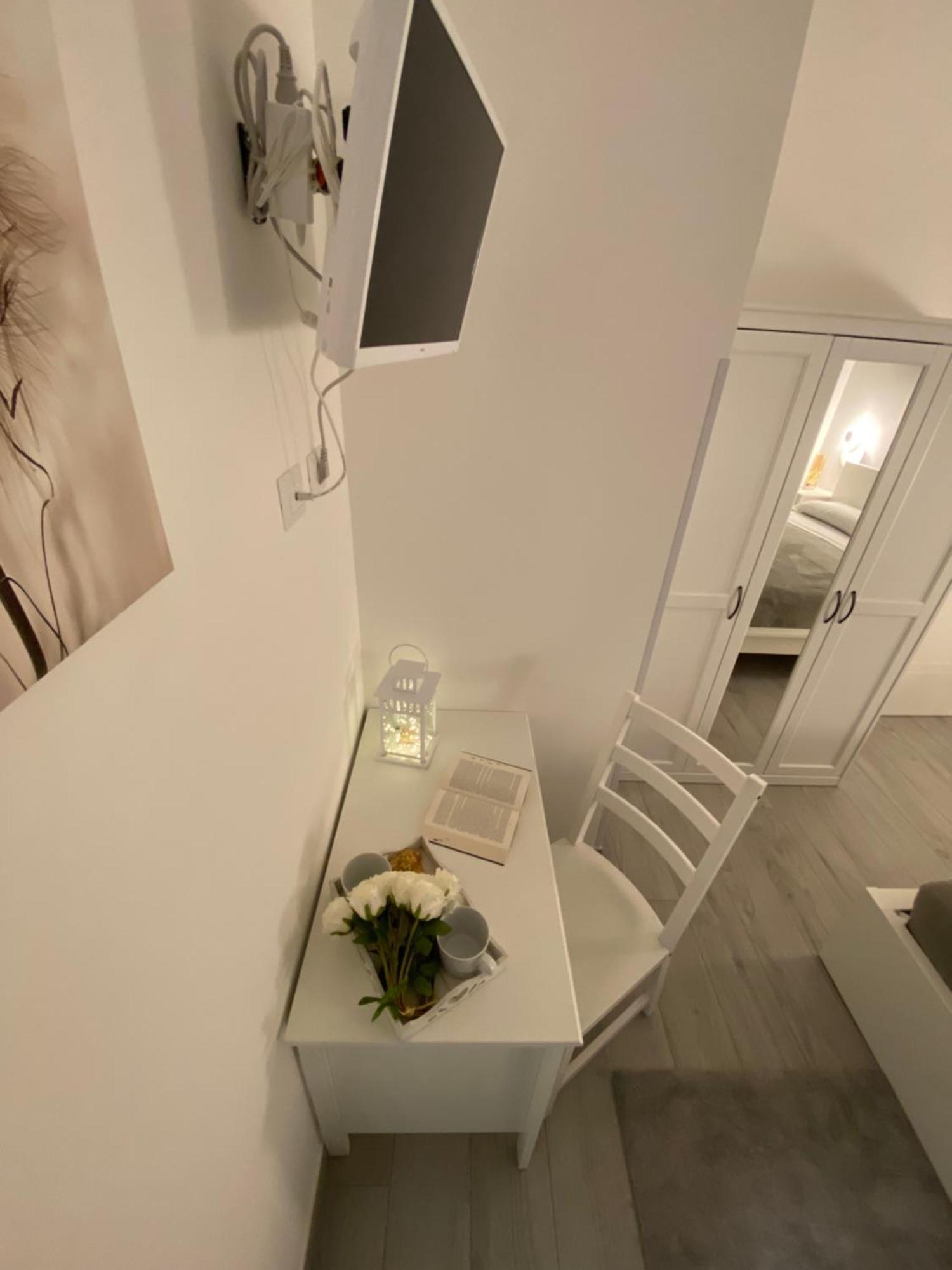 Roma Centro Softrooms Guest House Affittacamere Dış mekan fotoğraf