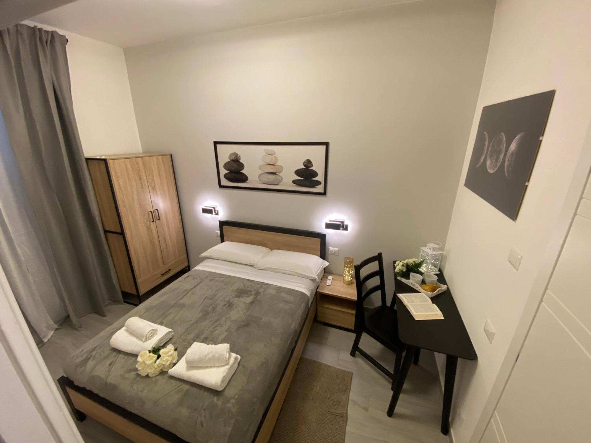 Roma Centro Softrooms Guest House Affittacamere Dış mekan fotoğraf