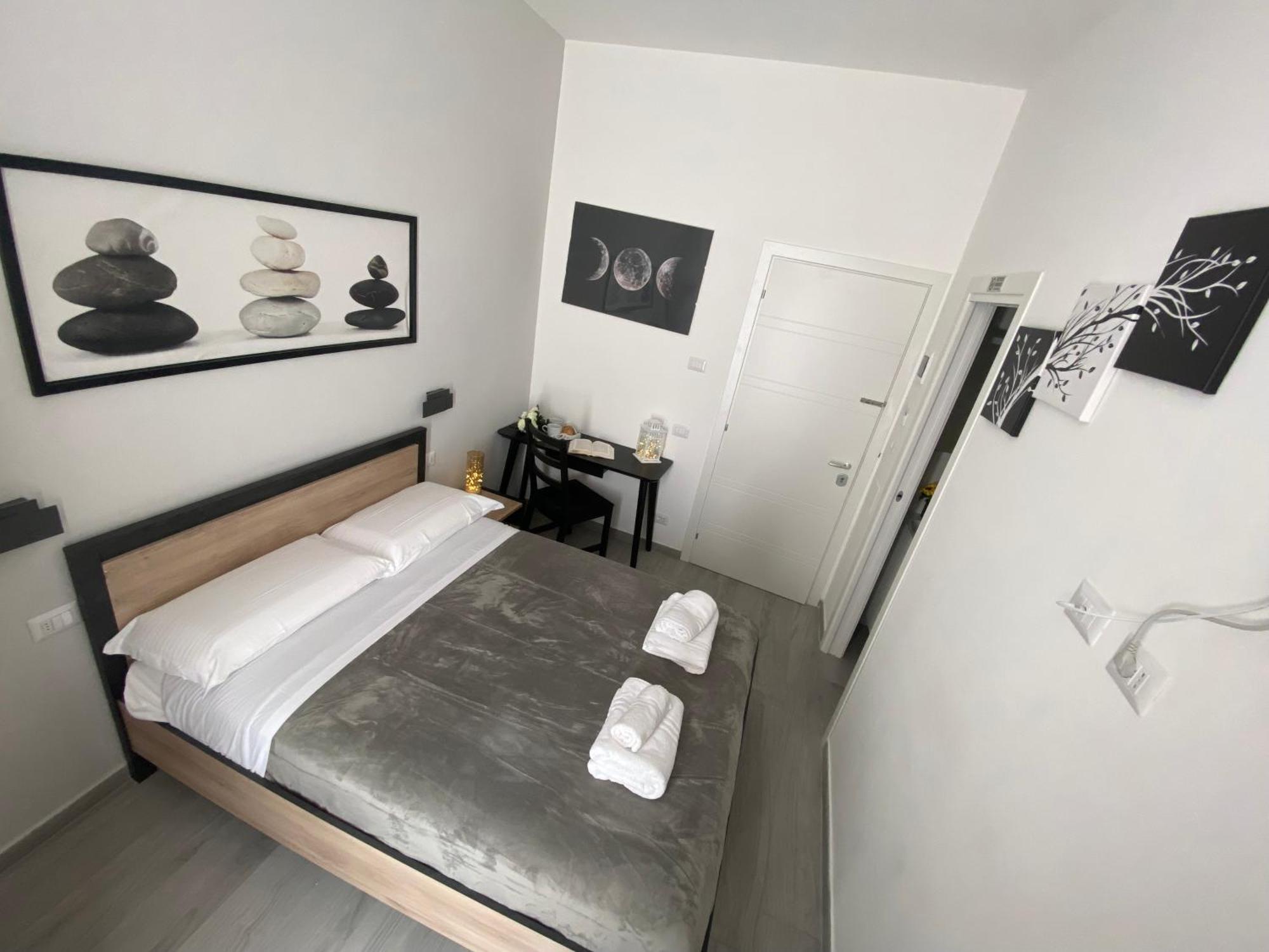 Roma Centro Softrooms Guest House Affittacamere Dış mekan fotoğraf