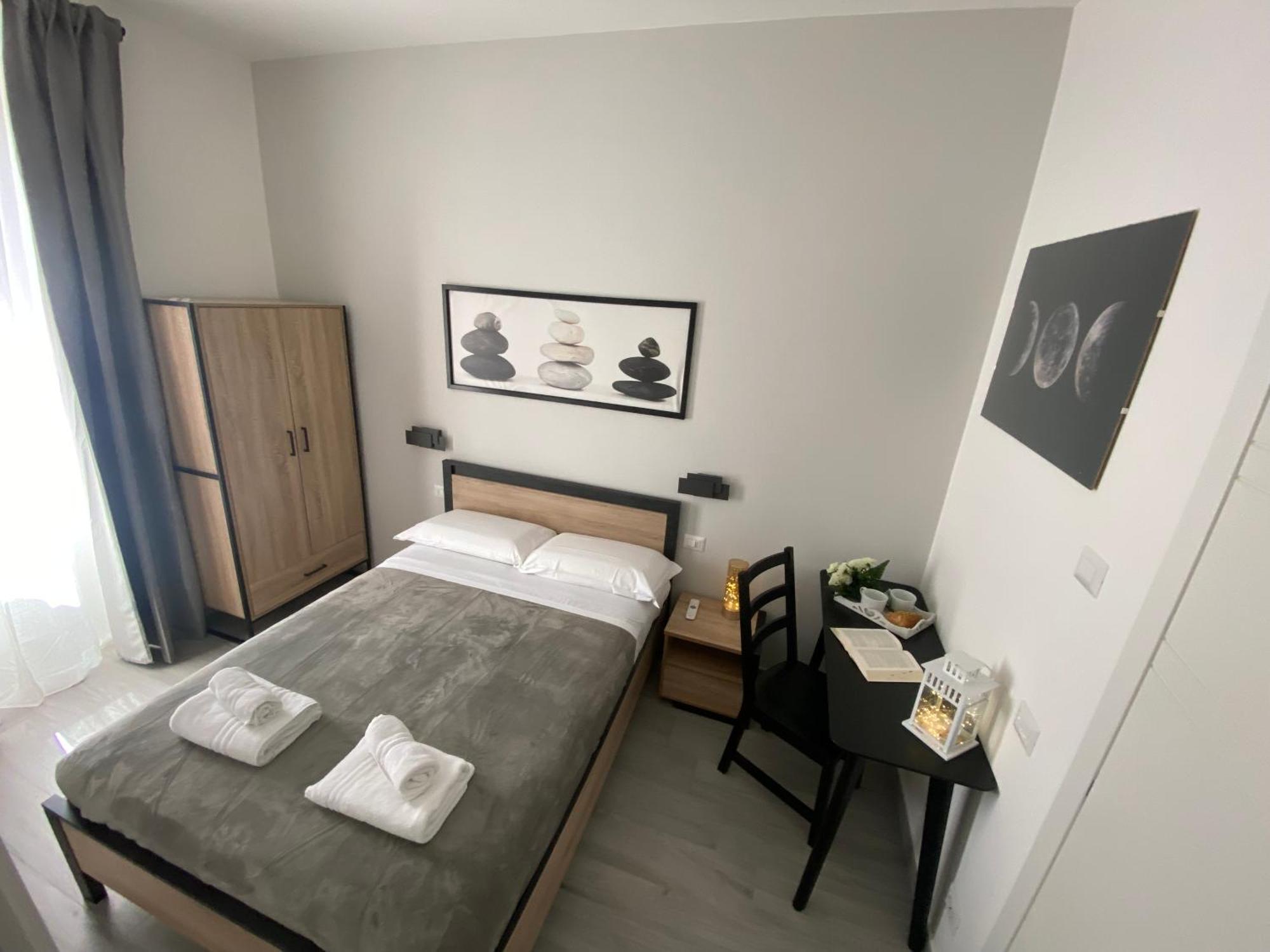 Roma Centro Softrooms Guest House Affittacamere Dış mekan fotoğraf