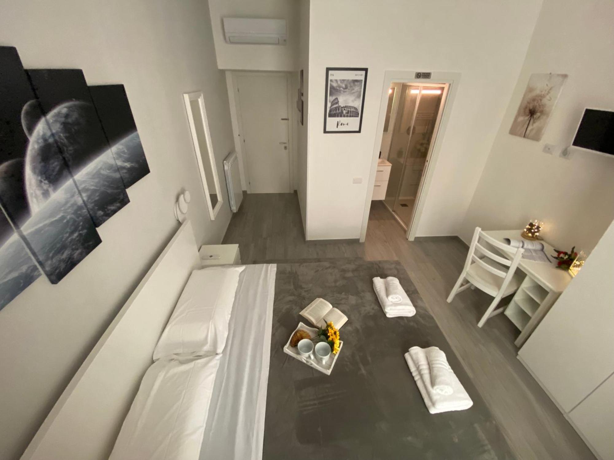 Roma Centro Softrooms Guest House Affittacamere Dış mekan fotoğraf